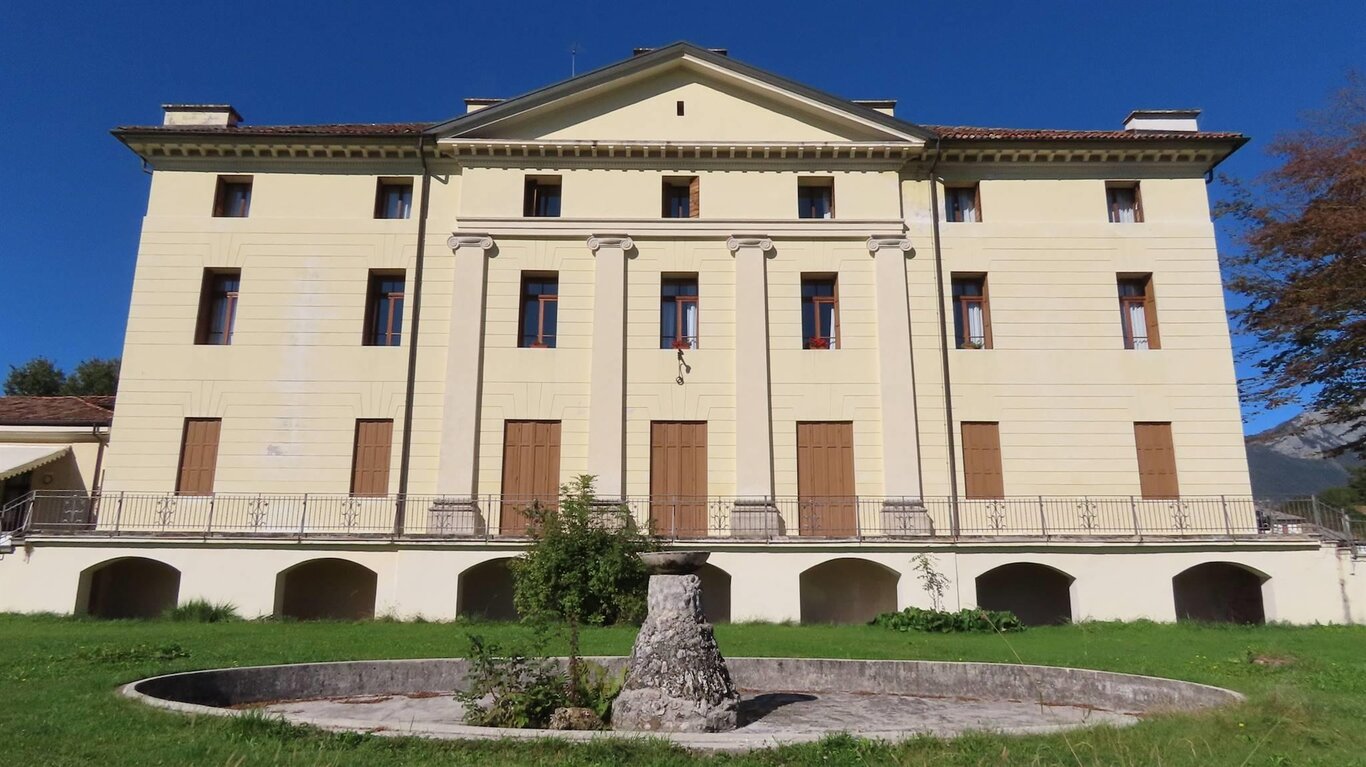 Villa De Manzoni | © Archivio Dmo Dolomiti Bellunesi