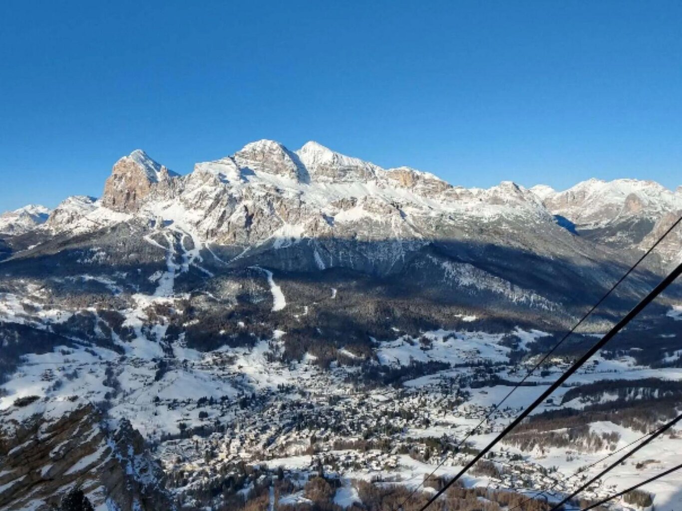 Discover Cortina Ski Tour