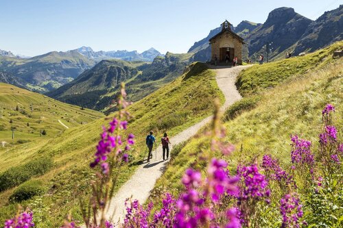 trekking-hiking-copyright-Arabba-Fodom-Turismo-NM 