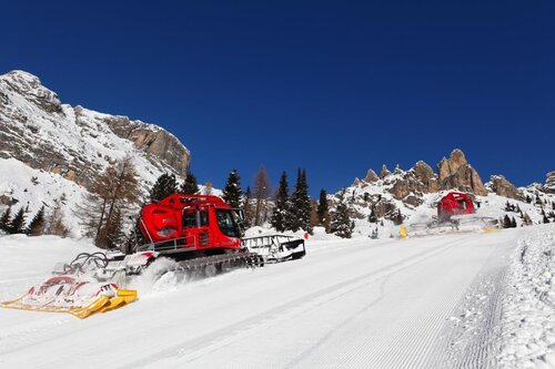 Snowcat Arabba's slopes