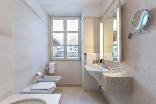 Suite Dolomites Bathroom (2)