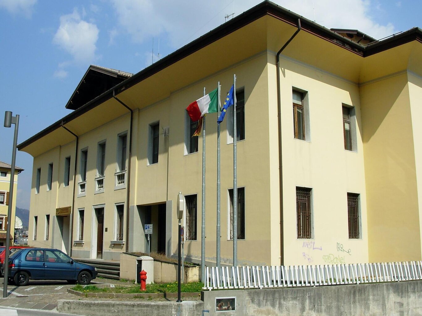 Edificio biblioteca esterno