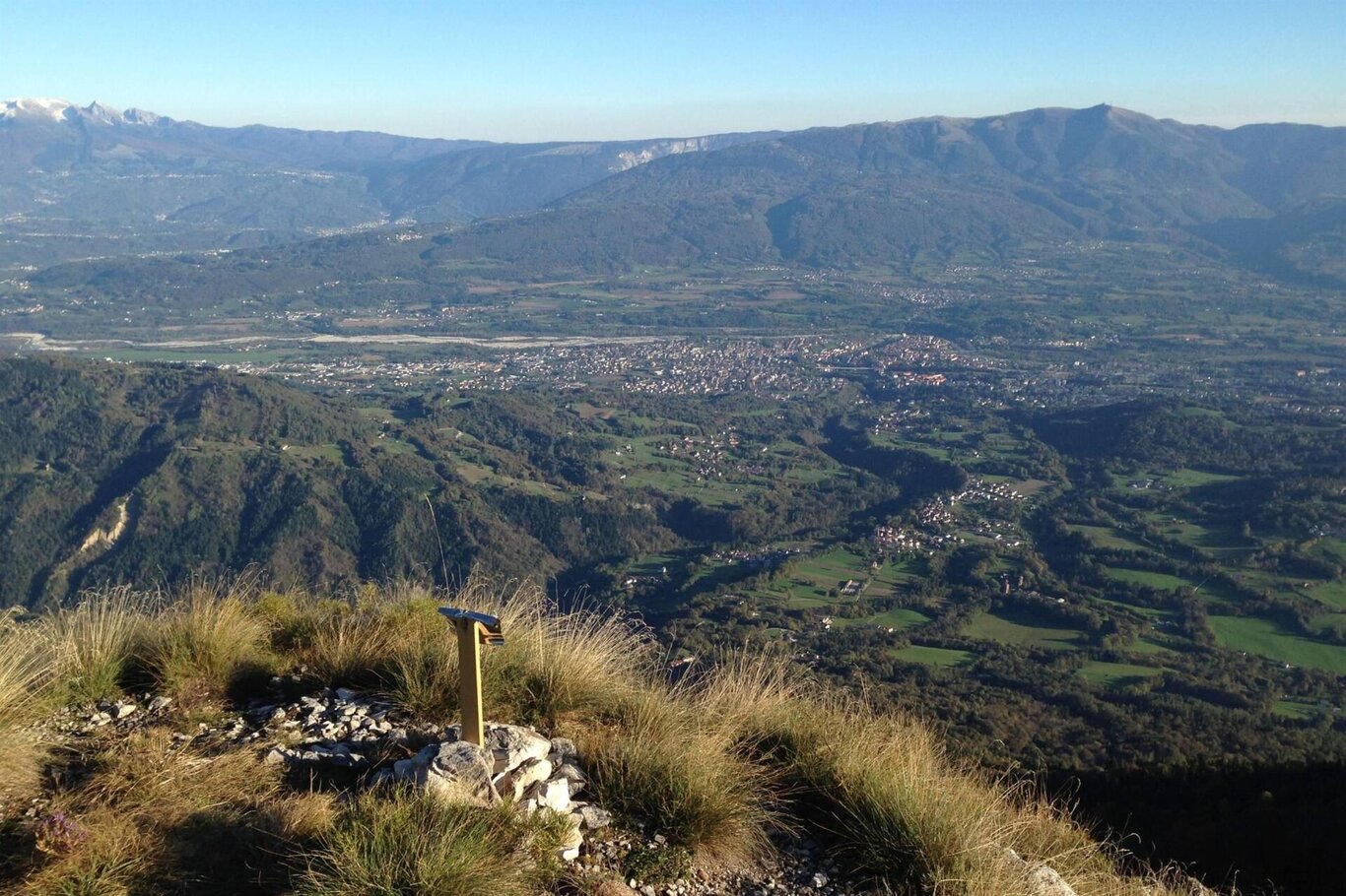 Vista sulla Valbelluna dalla cima