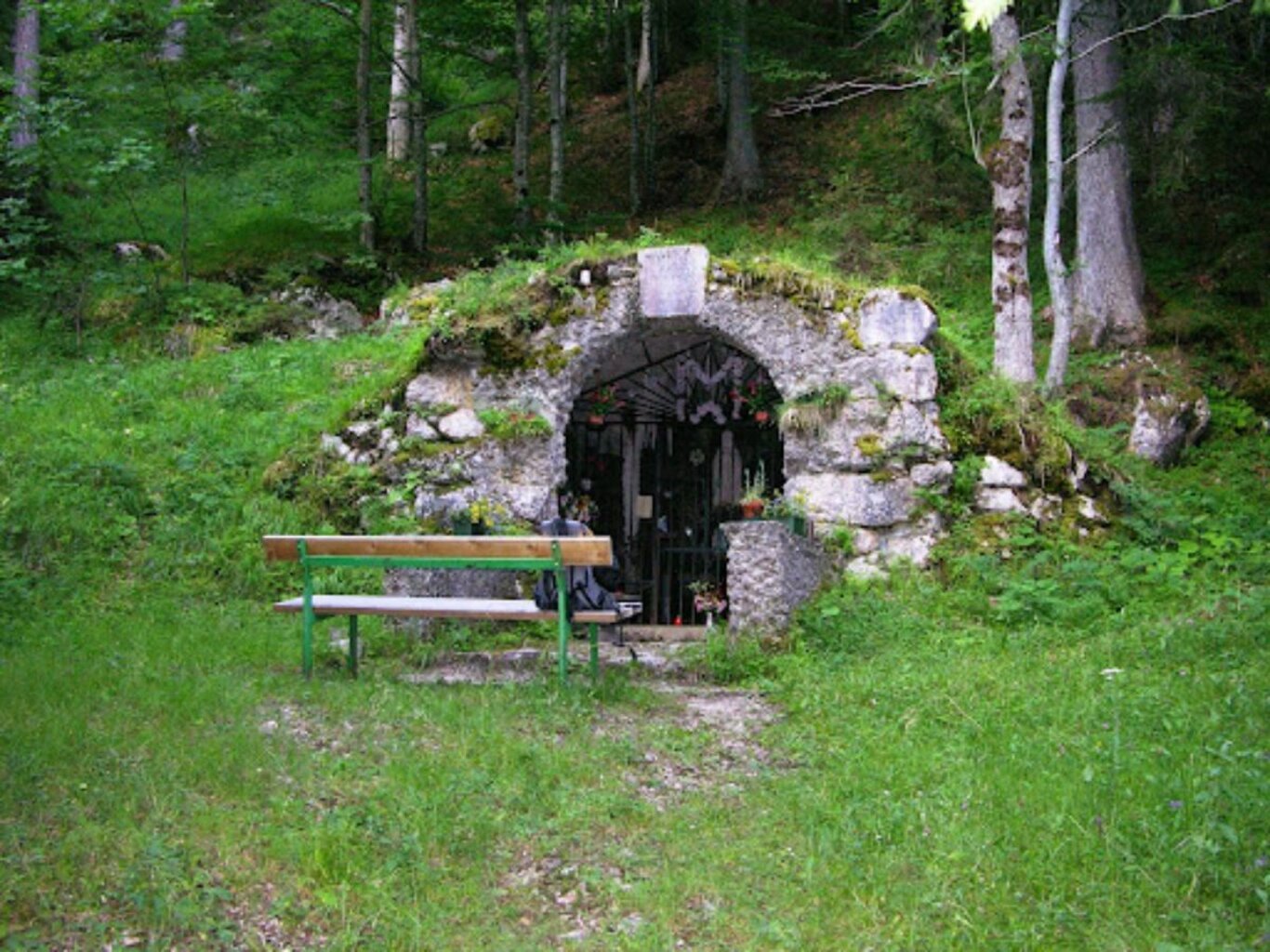 grotta-della-madonna