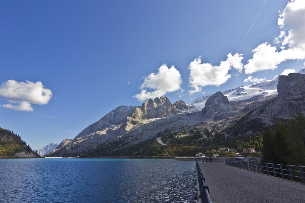 Vista dalla diga Fedaia