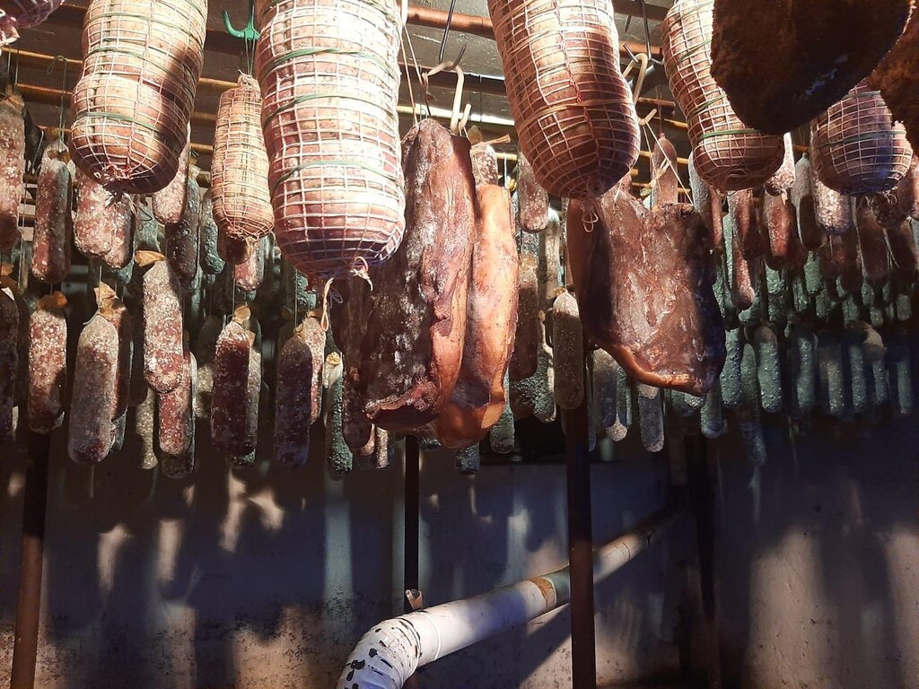 salumi di propria produzione