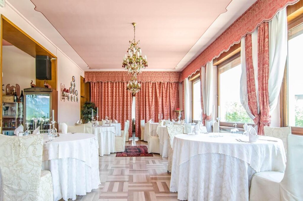 Villa Imperina - sala da pranzo