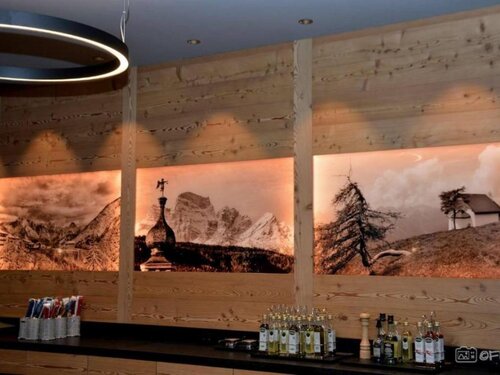 Bel Sit 9-crop Bel Sit 9-crop