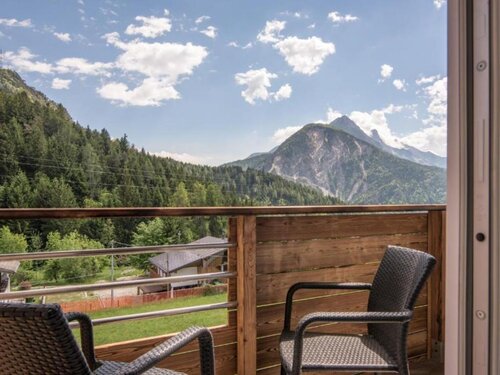 Bel Sit 10-crop Bel Sit 10-crop