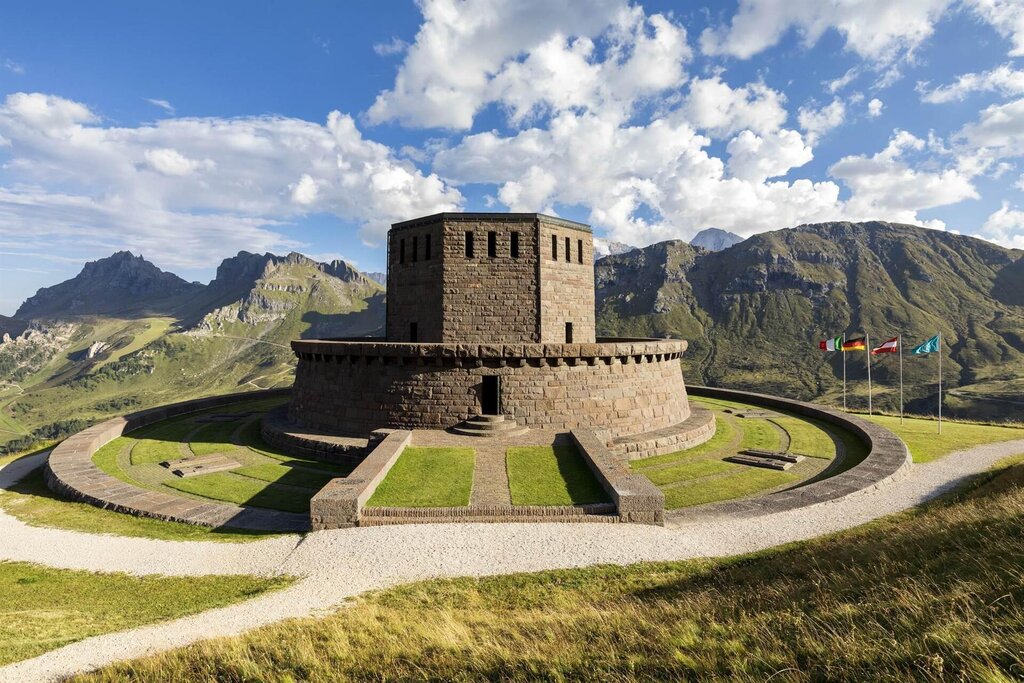 Ossario Passo Pordoi Arabba Ossario Passo Pordoi Arabba